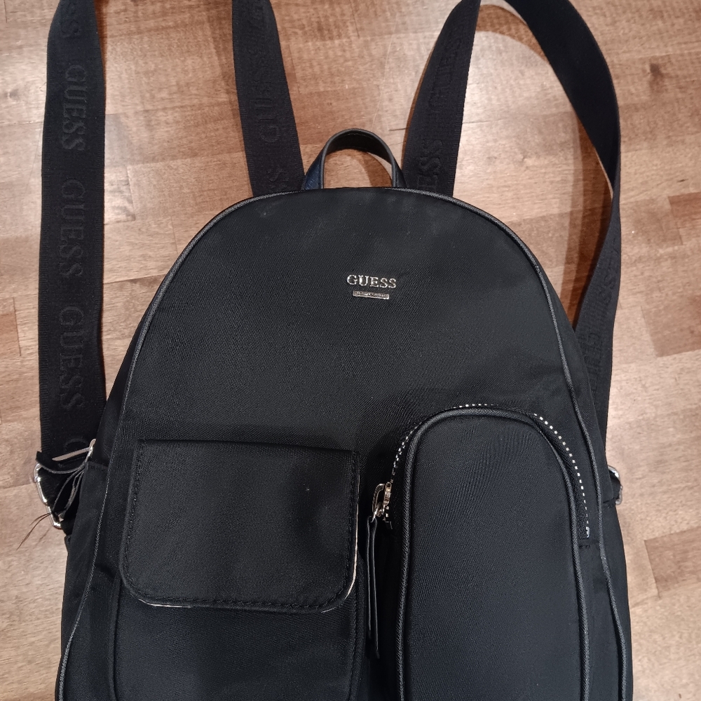 GUESS Black Small Backpack With Pockets